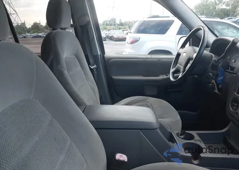 2005 Ford Explorer Xlt/Xlt Sport z USA, uszkodzony, nr VIN 1FMZU73K45ZA57074